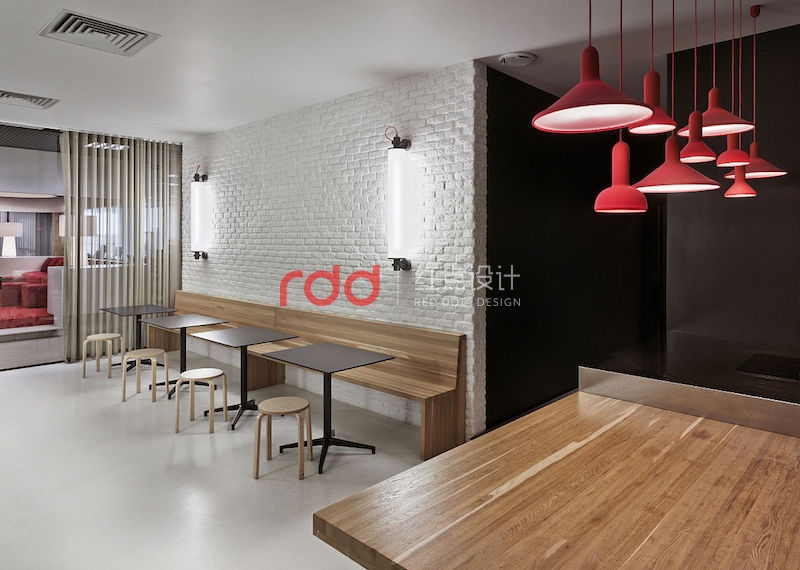 辦公室裝修設(shè)計的四大設(shè)計因素,看到就是賺到.jpg 辦公室裝修設(shè)計的四大設(shè)計因素,看到就是賺到.jpg