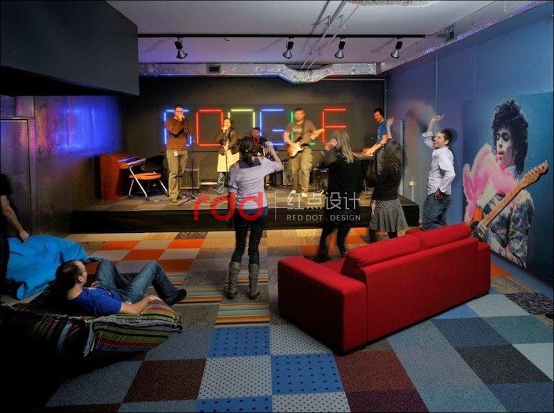 為什么Google辦公室設(shè)計如此令人向往：累了可以在浴缸里休息，爽爆天！-19.jpg