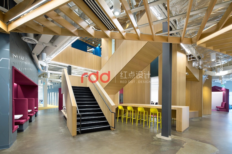 員工在辦公室是否幸福和開心與公司的成功有直接關(guān)系-2.jpg 員工在辦公室是否幸福和開心與公司的成功有直接關(guān)系-2.jpg