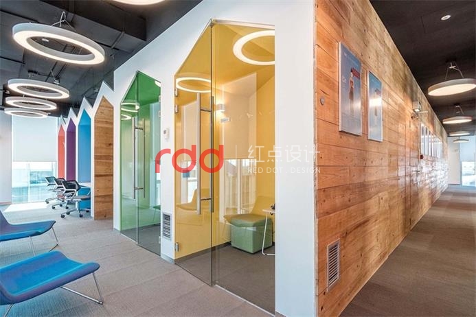 現(xiàn)代風(fēng)格的科技公司辦公室設(shè)計,不僅僅只是驚艷!-1.jpg 現(xiàn)代風(fēng)格的科技公司辦公室設(shè)計,不僅僅只是驚艷!-1.jpg